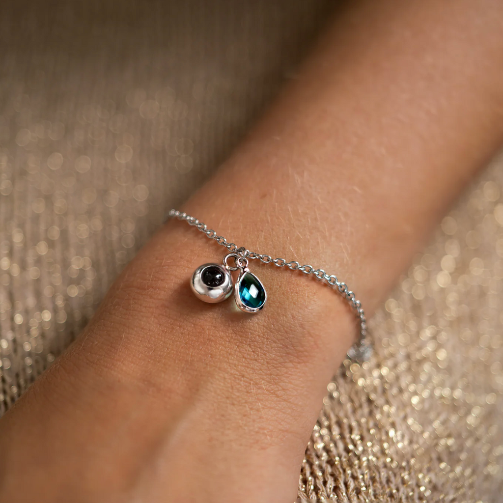 Photo projection bracelet with birthstone